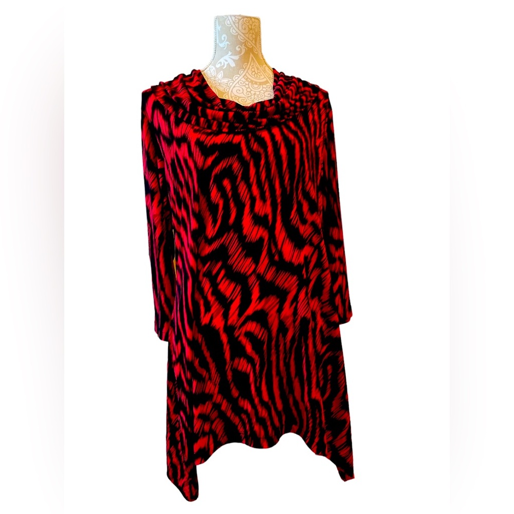 Cato Women Size 14/16W Black and Red Cowl Neck Blouse Top